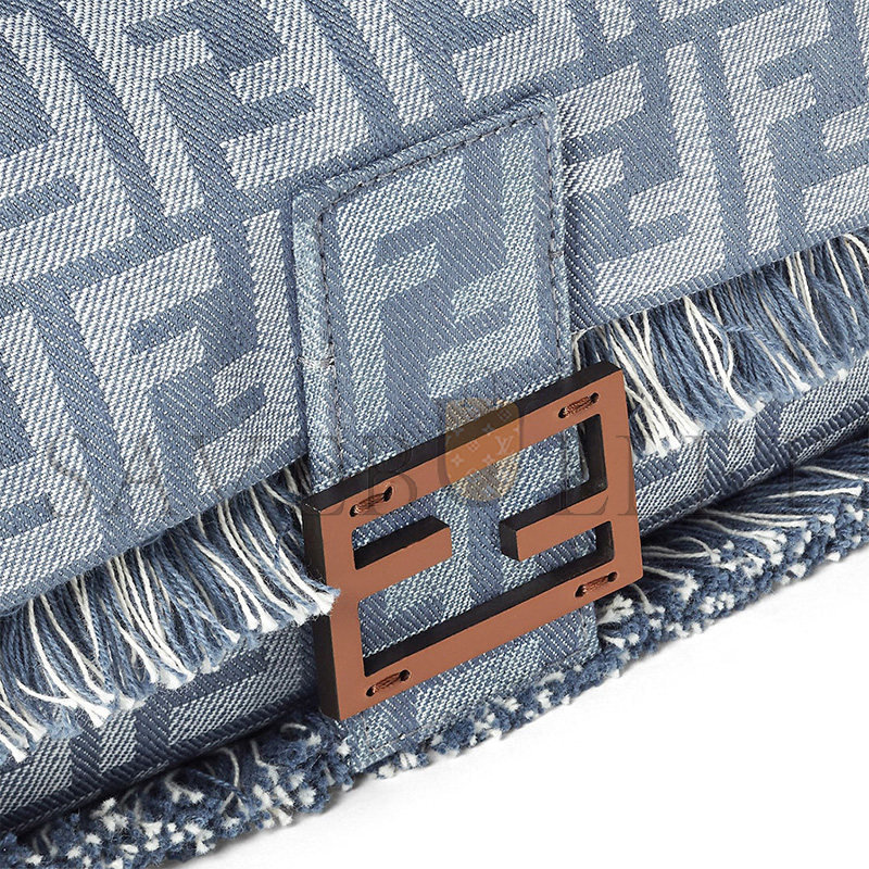 FENDI BAGUETTE BLUE DENIM EFFECT FF JACQUARD BAG 8BR600AUT4F1SXQ (27*15*6cm) FENDI BAGUETTE BLUE DENIM EFFECT FF JACQUARD BAG 8BR600AUT4F1SXQ (27*15*6cm)